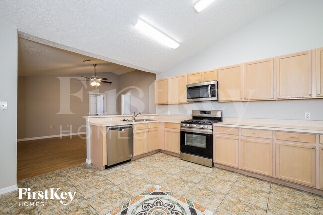 Building Photo - 2411 Serenity Bend