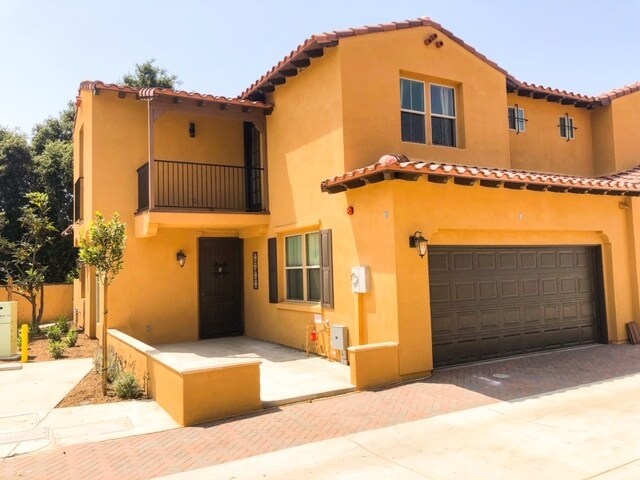 Foto principal - 608 S Ramona St