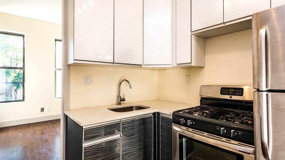 Foto principal - 26 Wilson Ave