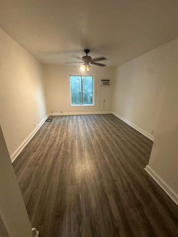 Foto del edificio - 9506 Capitol View Dr
