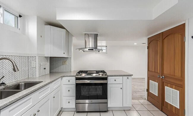 Cocina - 1173 Dayton St