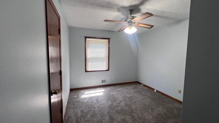 Foto del edificio - 6460 Lake Esther Dr