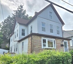 Building Photo - 426 Dunham Ave