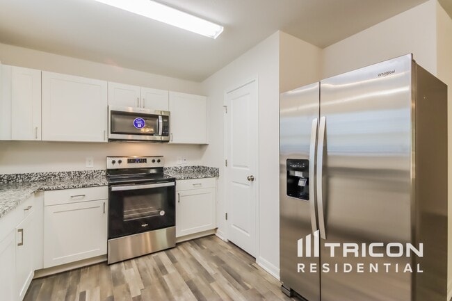 Building Photo - 15811 Del Norte Dr