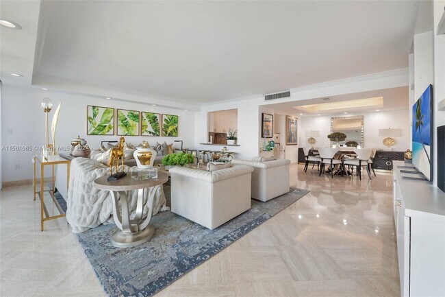 Foto del edificio - 1 Grove Isle Dr