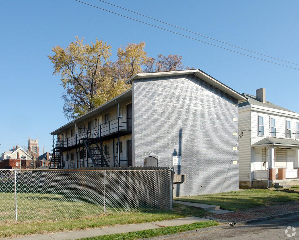 Primary Photo - 916 E Gay St