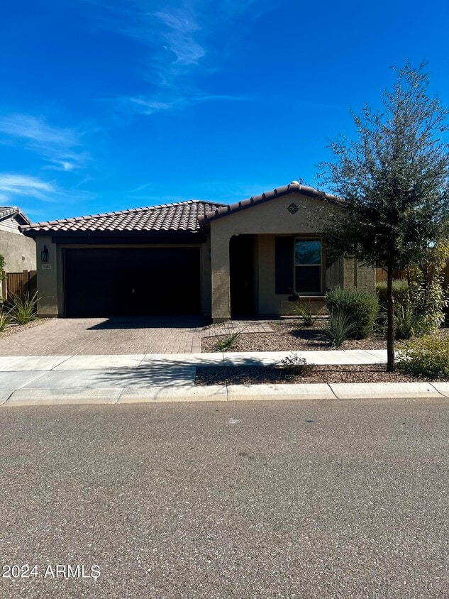 Primary Photo - 21507 S 226th Pl