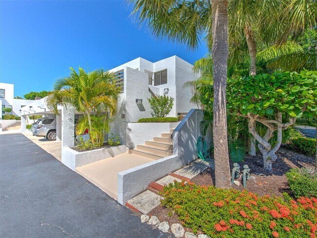 Foto del edificio - Furnished - Short Term!