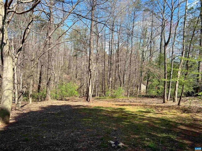 Building Photo - 1729 Stoney Creek Dr