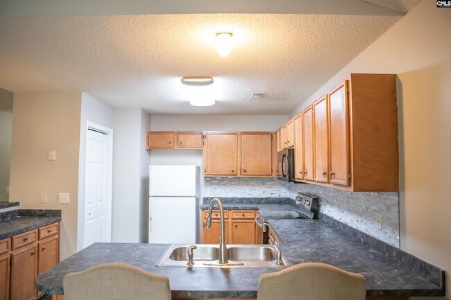 Foto del edificio - 33 Oak Lake Ct