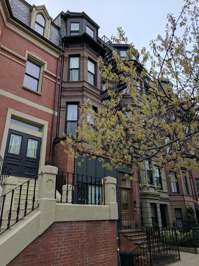 Foto del edificio - 509 Columbus Ave