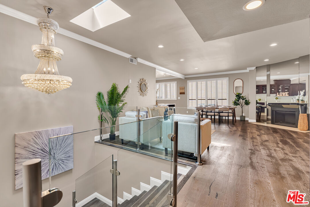Foto principal - 2219 S Bentley Ave