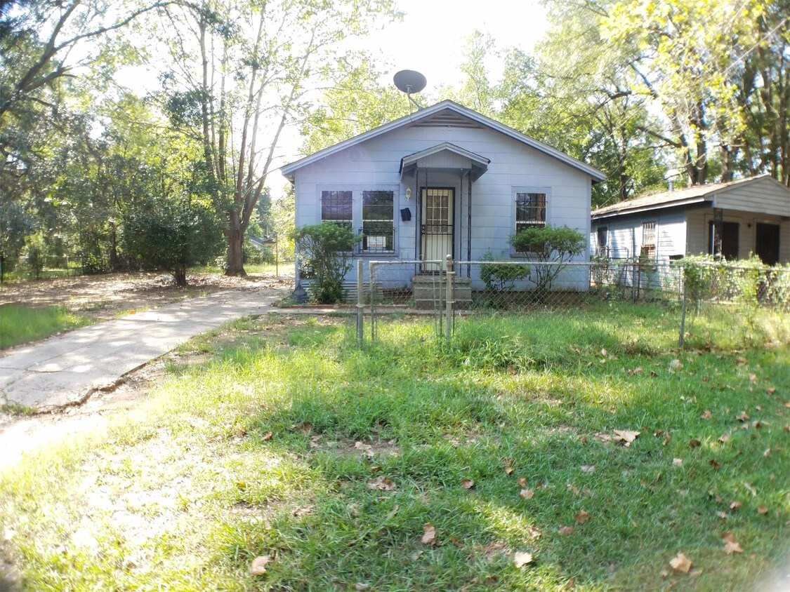 Primary Photo - 3029 Boone St