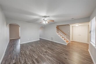 Building Photo - 1756 Farleigh Ct