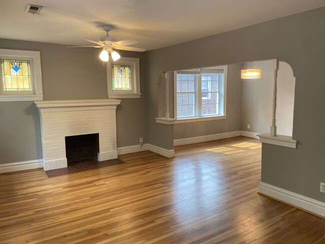 Foto del edificio - 7239 Amherst Ave