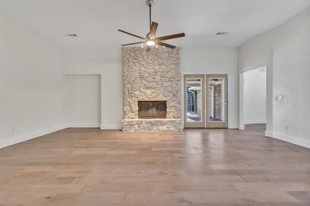 Building Photo - 2804 Knollwood Dr