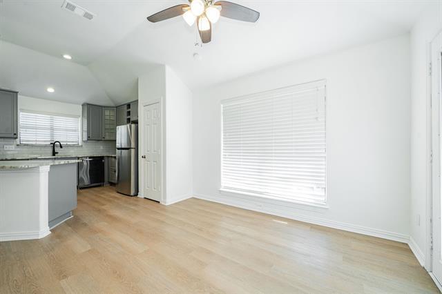 Foto del edificio - 2305 Windridge Ln