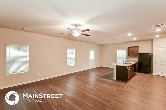 Building Photo - 222 Augusta Woods Dr