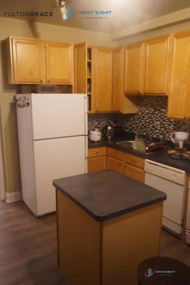 Building Photo - 1 bedroom in Chicago IL 60614