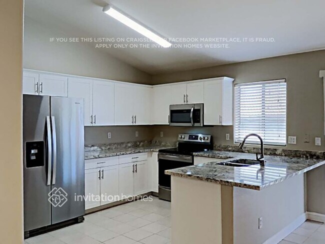 Foto del edificio - 11235 E Escondido Ave