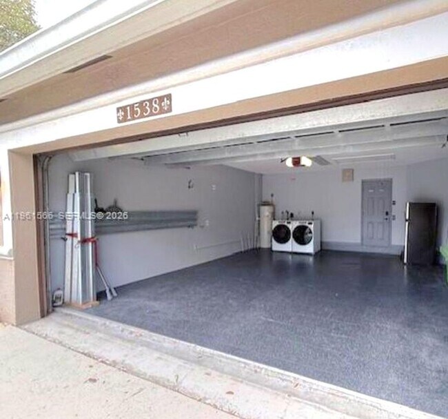 Foto del edificio - 1538 Winterberry Ln