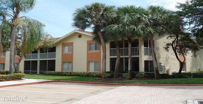 Foto del edificio - 1001 The Pointe Dr