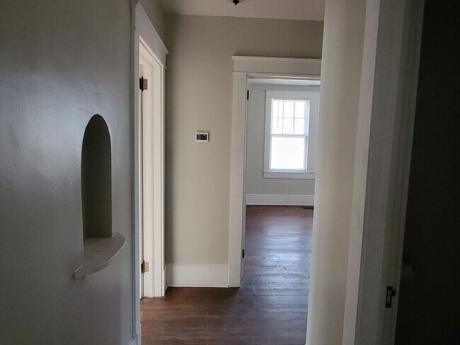 Foto del edificio - 3 Bedroom 1.5 bath House Florence!