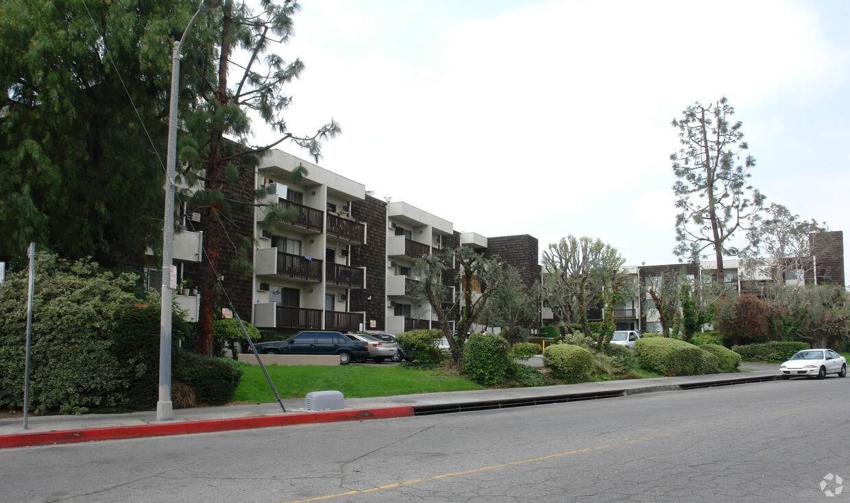 Foto del edificio - Walnut Glen Apartments