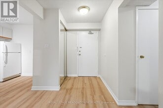Building Photo - 3835 Lake Shore Blvd W