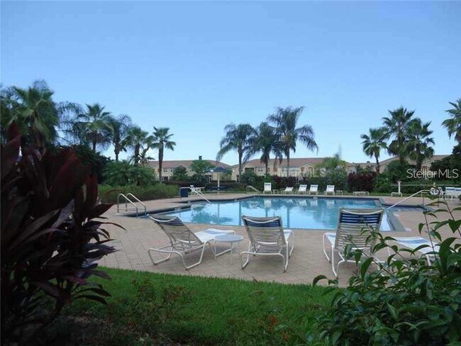 Building Photo - 3560 Parkridge Cir