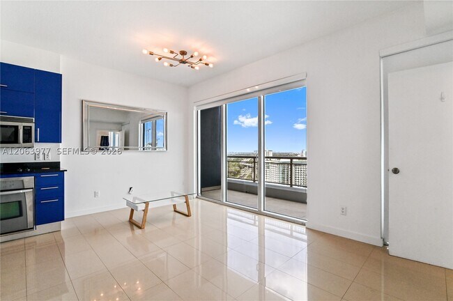 Foto del edificio - 60 SW 13th St