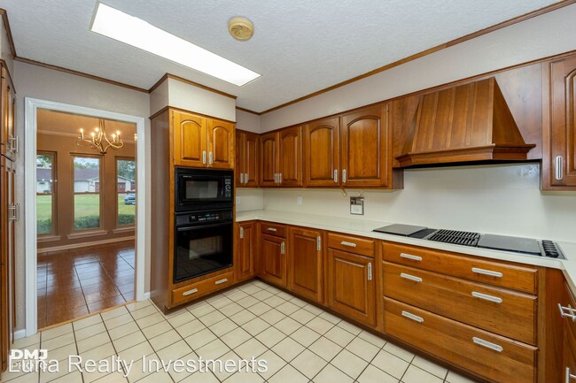 Foto del edificio - 3 br, 2.5 bath House - 4895 Coolidge