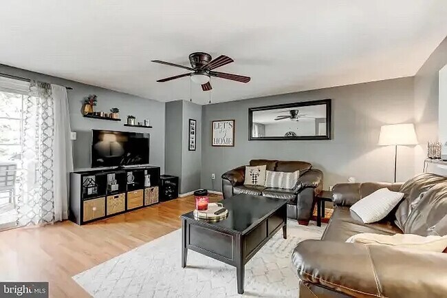 Photo - 5024 Clifford Rd Townhome