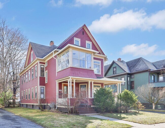 Foto del edificio - 65 Firglade Ave