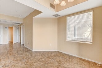 Building Photo - 6868 Sky Pointe Dr
