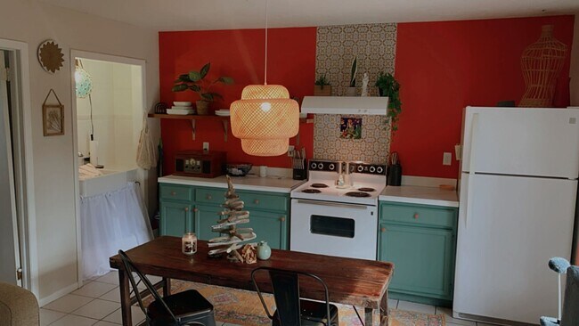 Foto del edificio - 1104 59th Ave Dr W