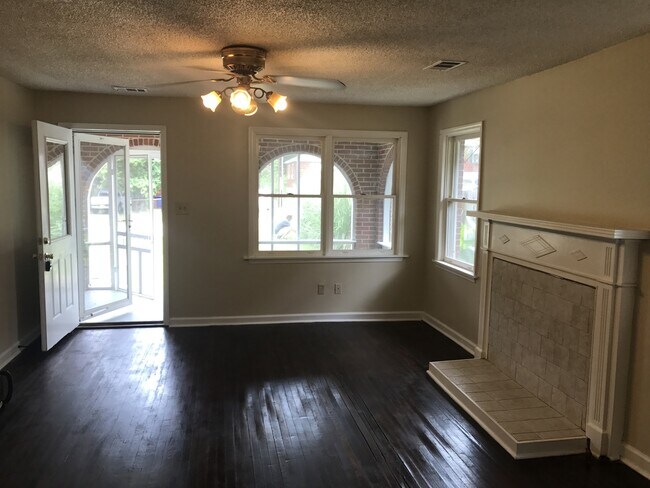 Foto del edificio - **UPCOMING**3 Bedroom / 1 Bathroom Home for Rent in Columbus, GA***