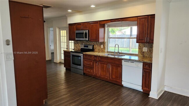 Foto del edificio - 3 Forest Hills Ln