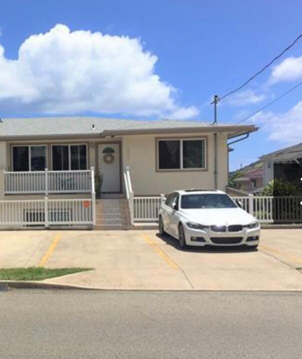 Primary Photo - 2325 Ahe St