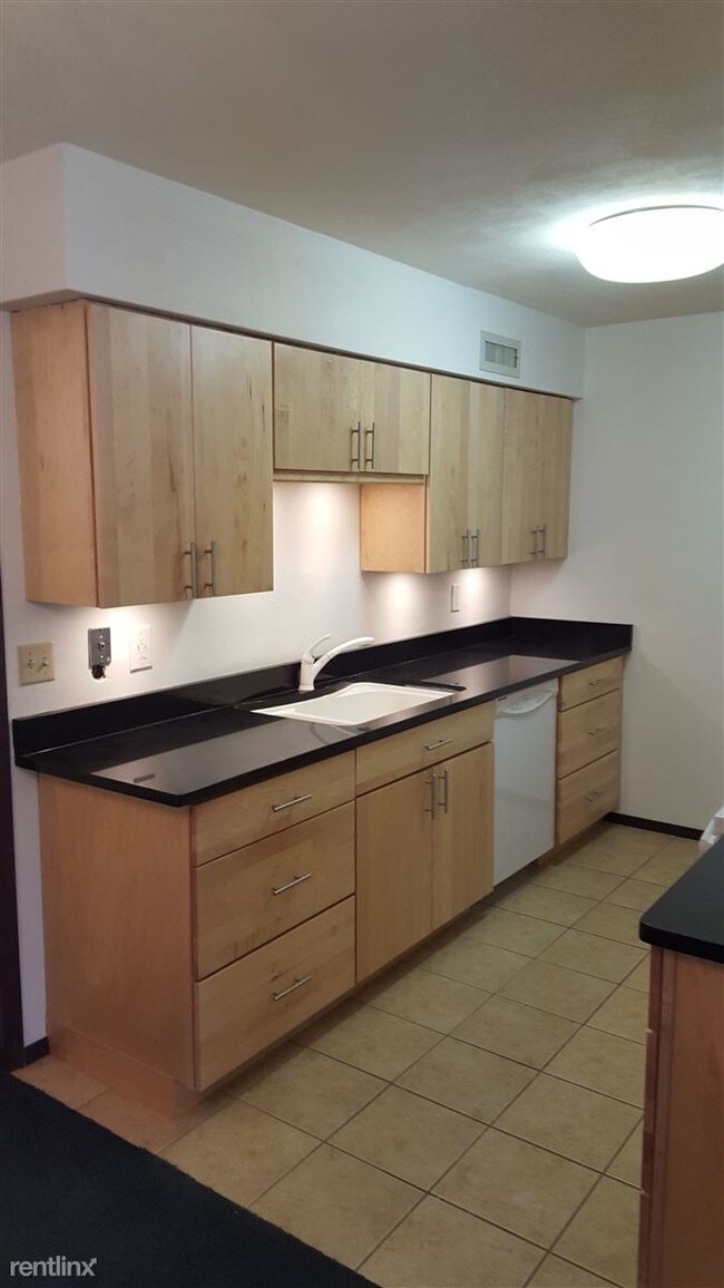 Building Photo - 304 Scout Dr