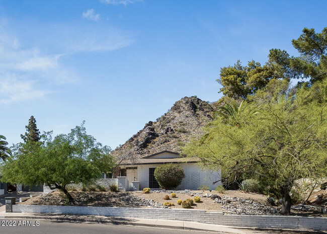 Building Photo - 2432 Piestewa Peak Dr