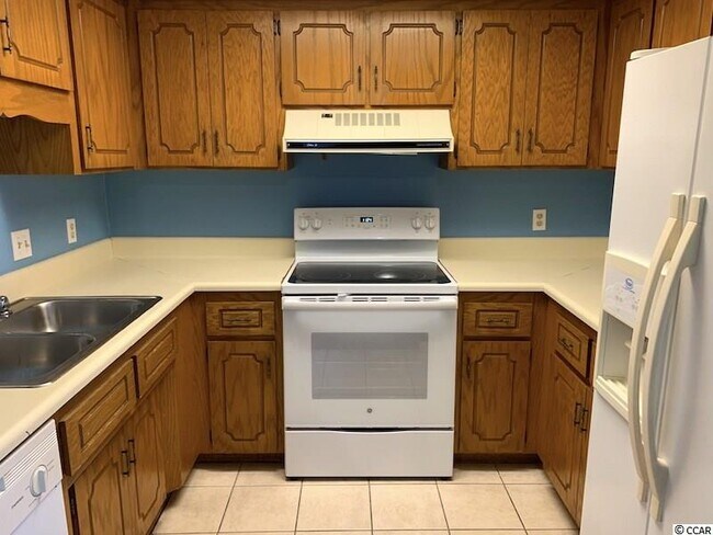 Building Photo - 1408 Perrin Dr