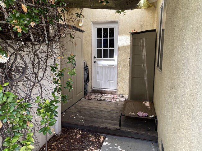 Foto del edificio - 172 W Elm Ct