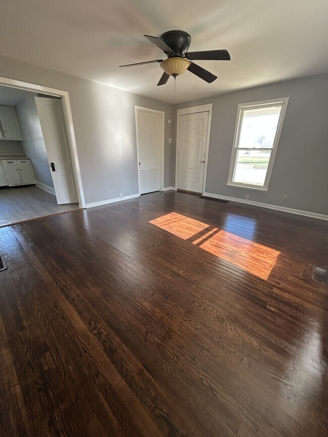 Foto del edificio - 1015 N Main St