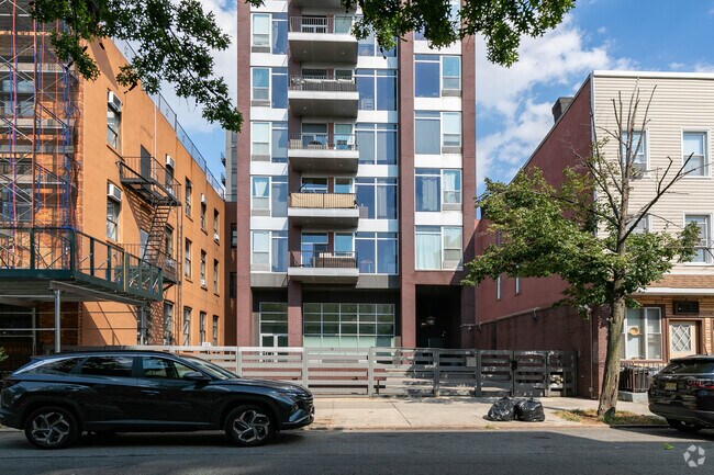 Building Photo - 480 Humboldt Street