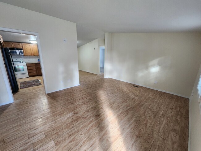 Building Photo - 3BR 2BTH in Hayden