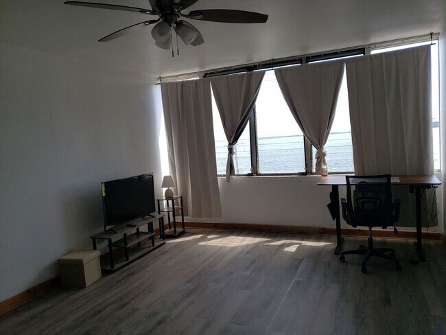 Foto del edificio - 1 bd. 1 ba. Harbor Lights Unit - Partly Fu...