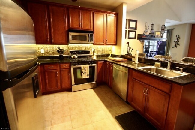 Building Photo - 1416 Wharton Ct
