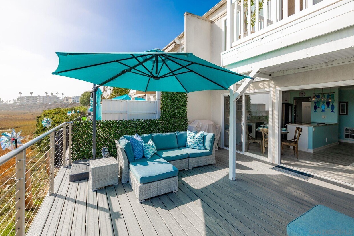 Foto principal - 3999 Crown Point Dr