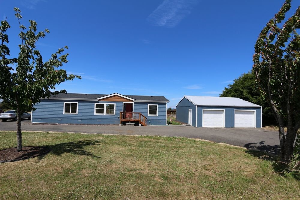 Primary Photo - 70 Ridge View Dr